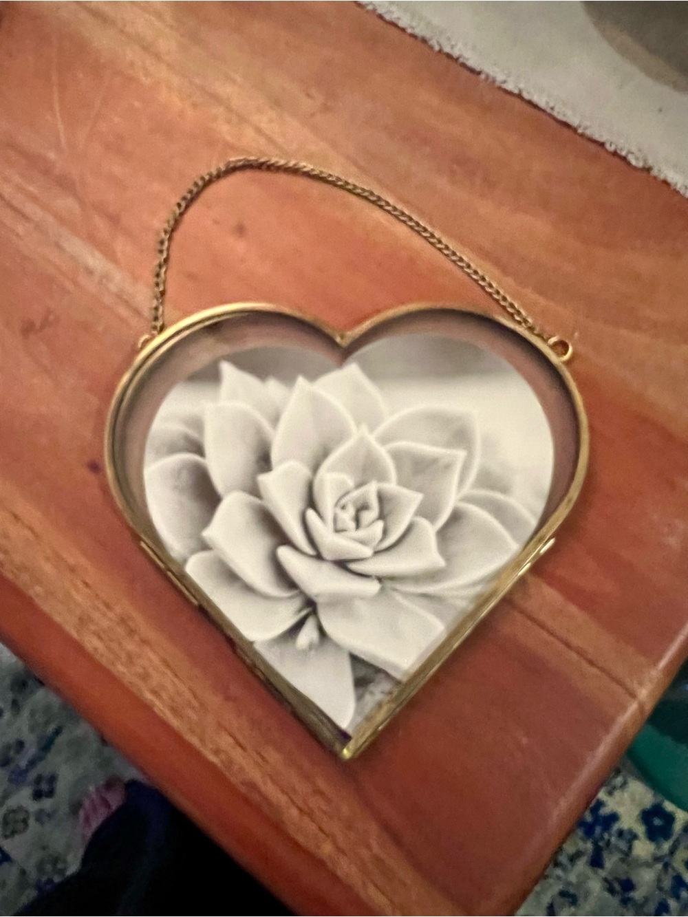 Cost Plus World Market Gold Heart Hanging Photo Frame